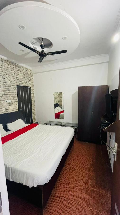 Hotel Pacific Grey By Wb Inn Lucknow Exterior foto
